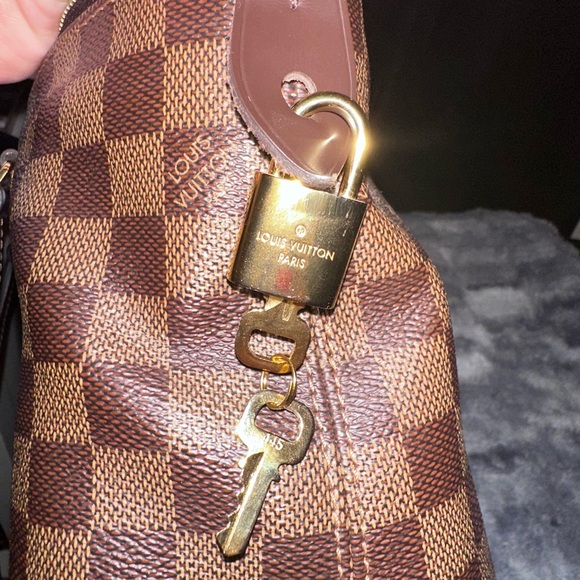 Louis Vuitton Handbags - Louis Vuitton Iena PM gently used